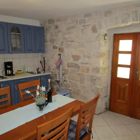 Apartment Marko Polo B Old Town Trogir
