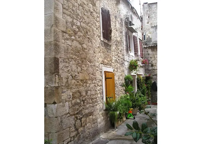 Marko Polo B Old Town Traù